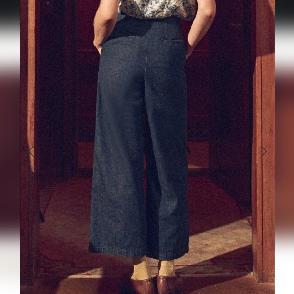 THE GREAT. The Sculpted Trouser Rinse Wash Denim Wide Leg - Picture 8 of 8